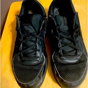 Nike Air Max Women’s Size 7.5 All Black